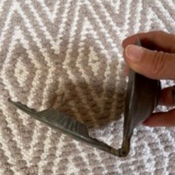 Antique Sunflower Pewter Ice Cream/Chocolate Mold - Picture 4 of 6